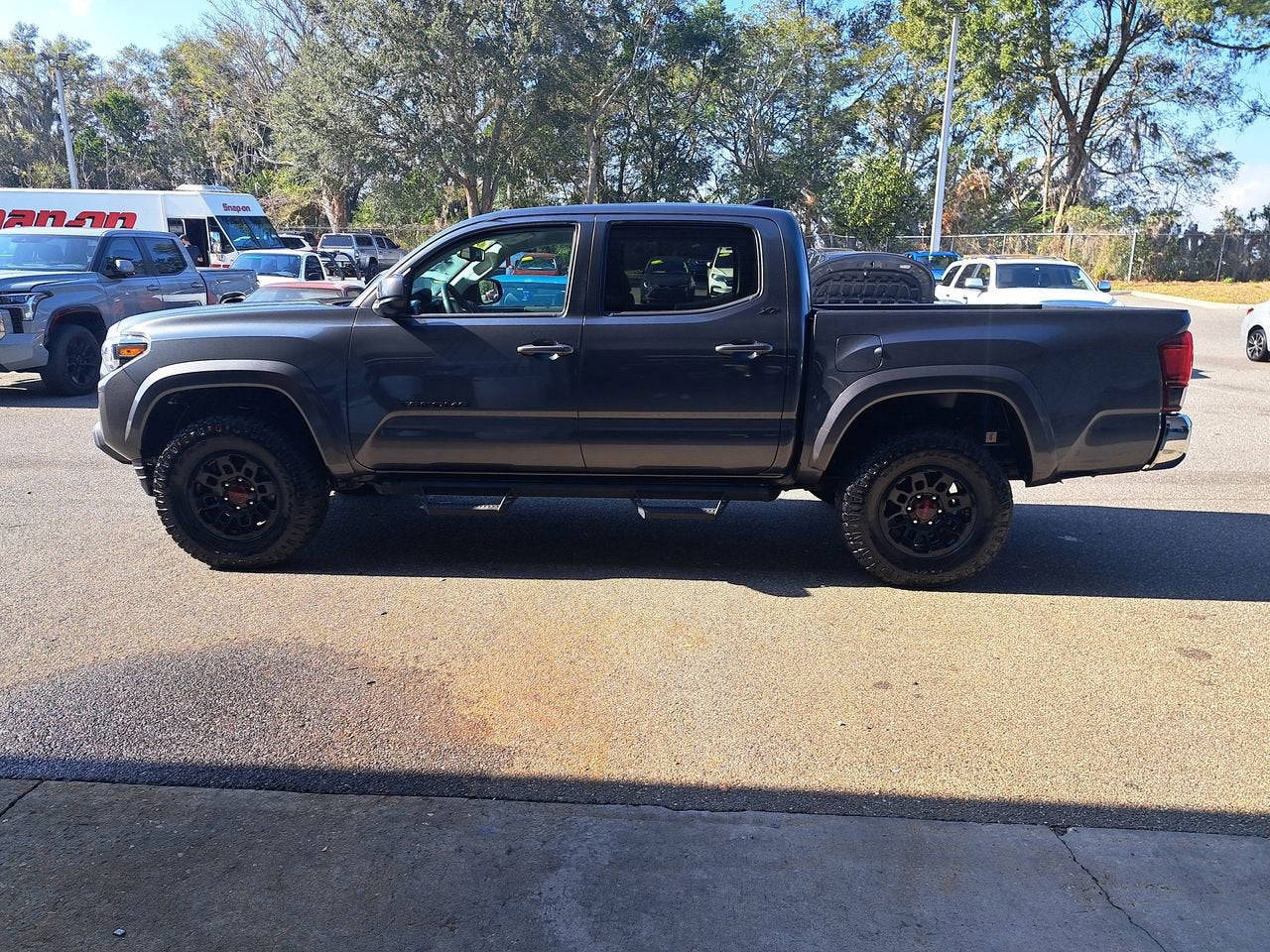 2022 Toyota Tacoma SR5