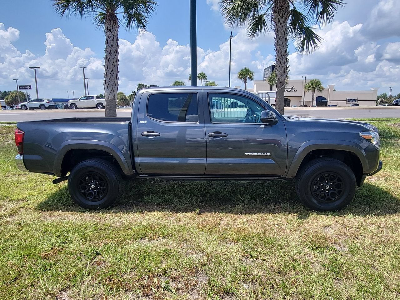 2022 Toyota Tacoma SR5