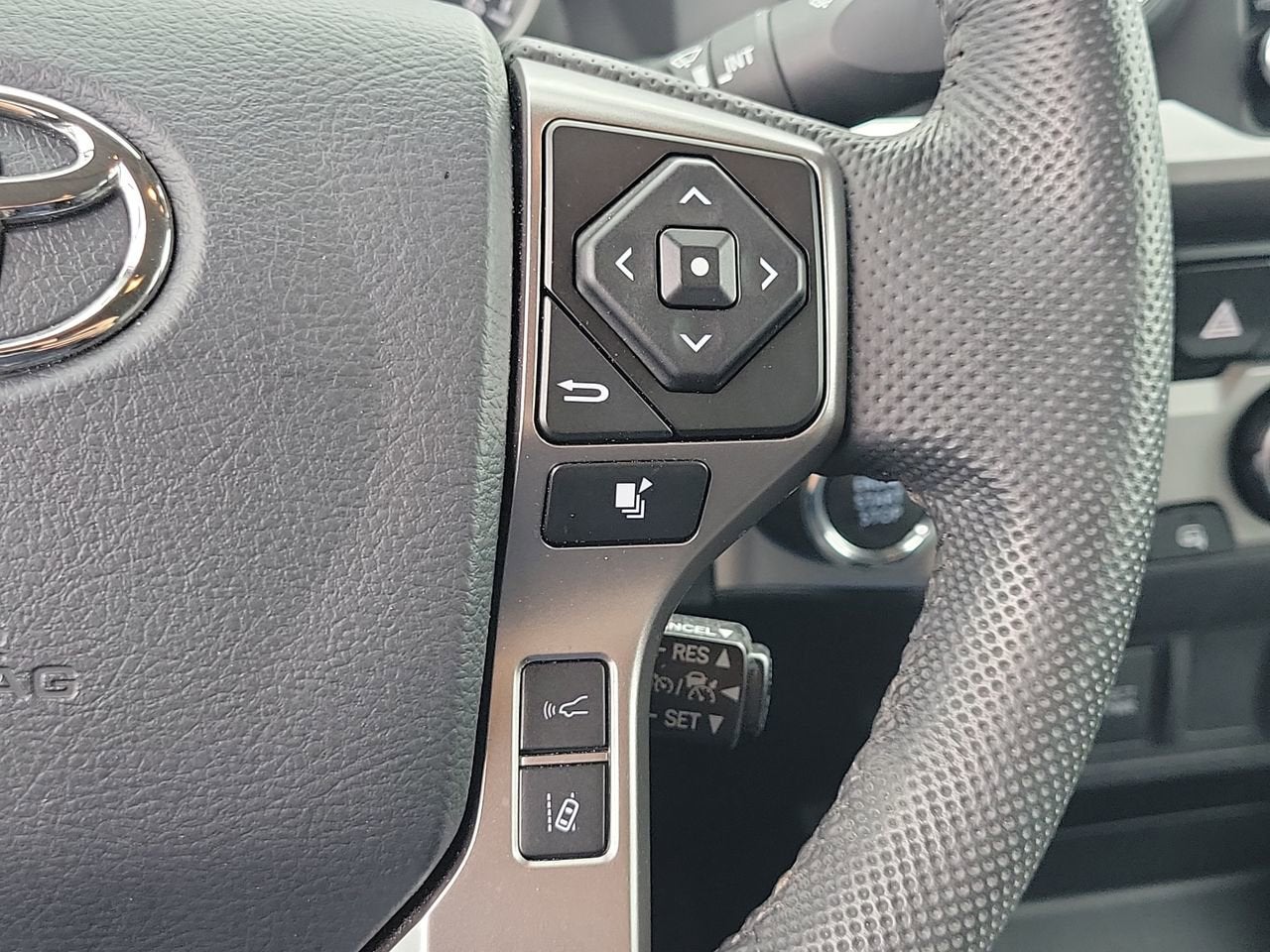 2023 Toyota Tacoma 2WD SR5