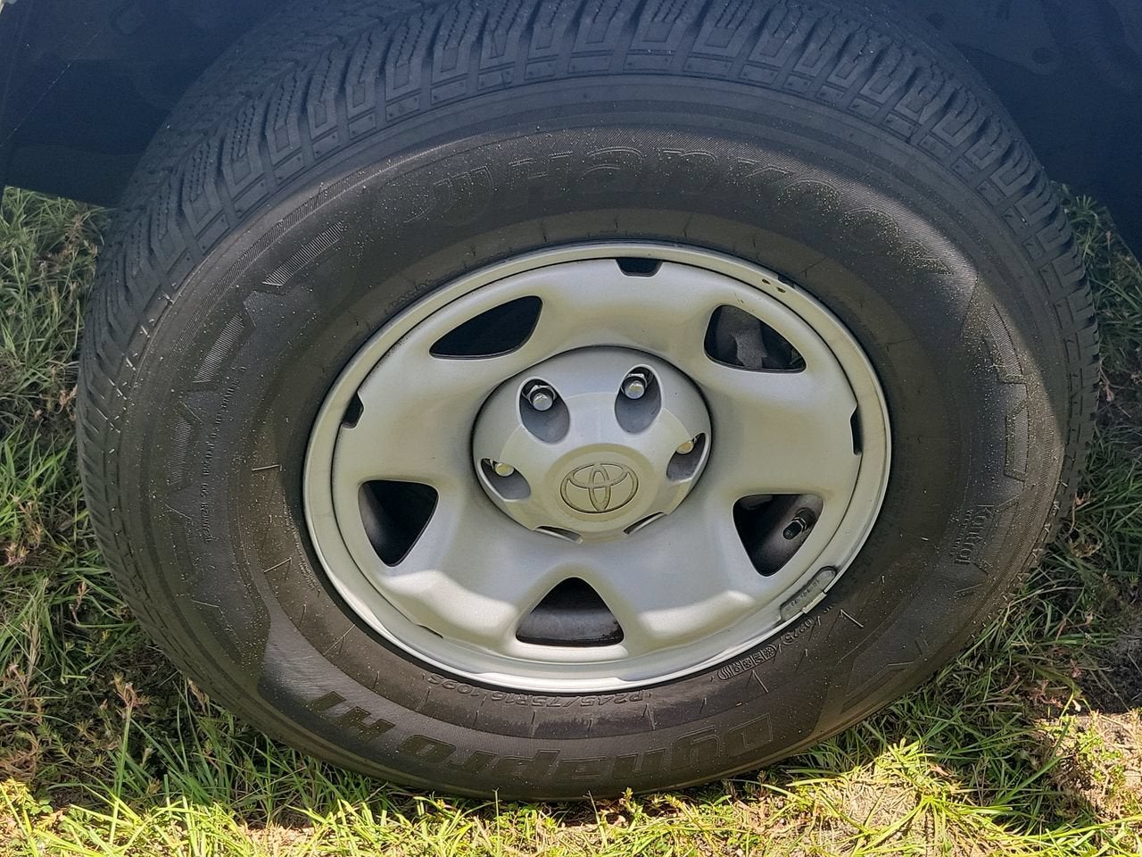 2023 Toyota Tacoma SR