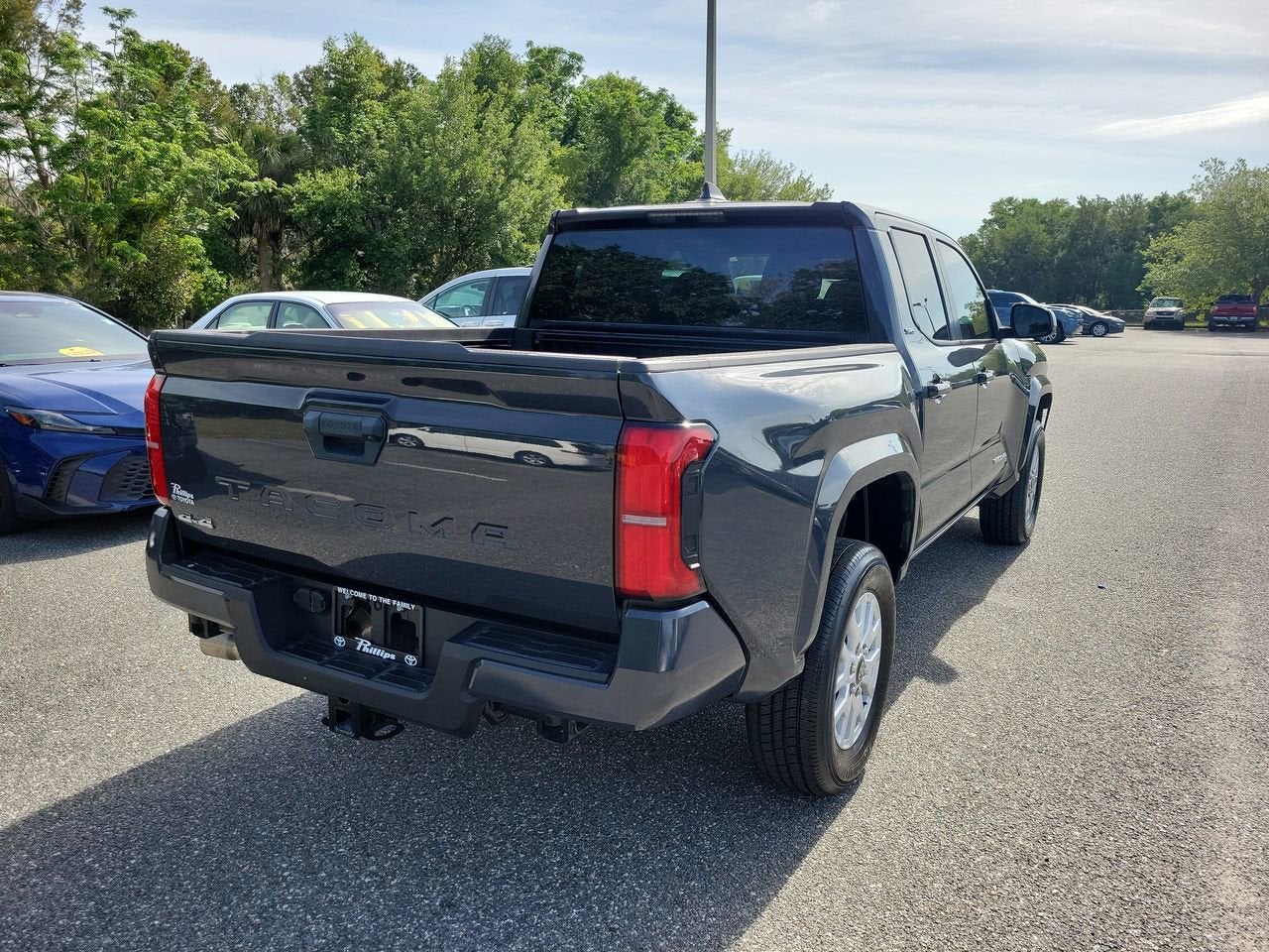 2024 Toyota Tacoma 4WD SR5