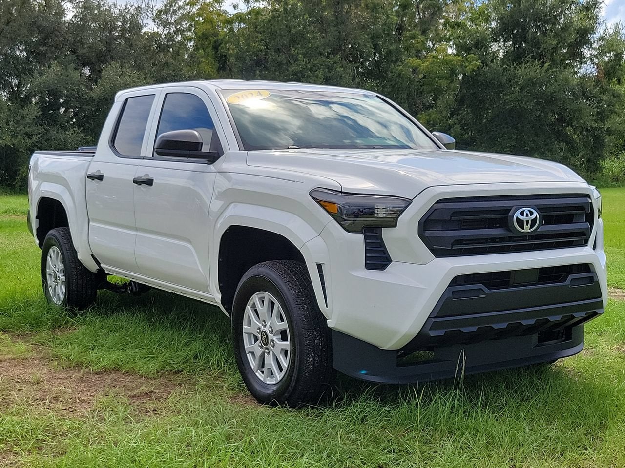 2024 Toyota Tacoma SR