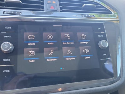 2023 Volkswagen Tiguan 2.0T SE