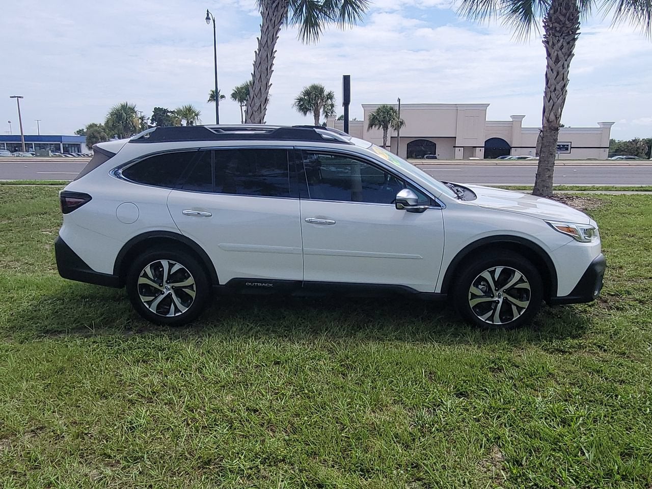 2021 Subaru Outback Touring XT