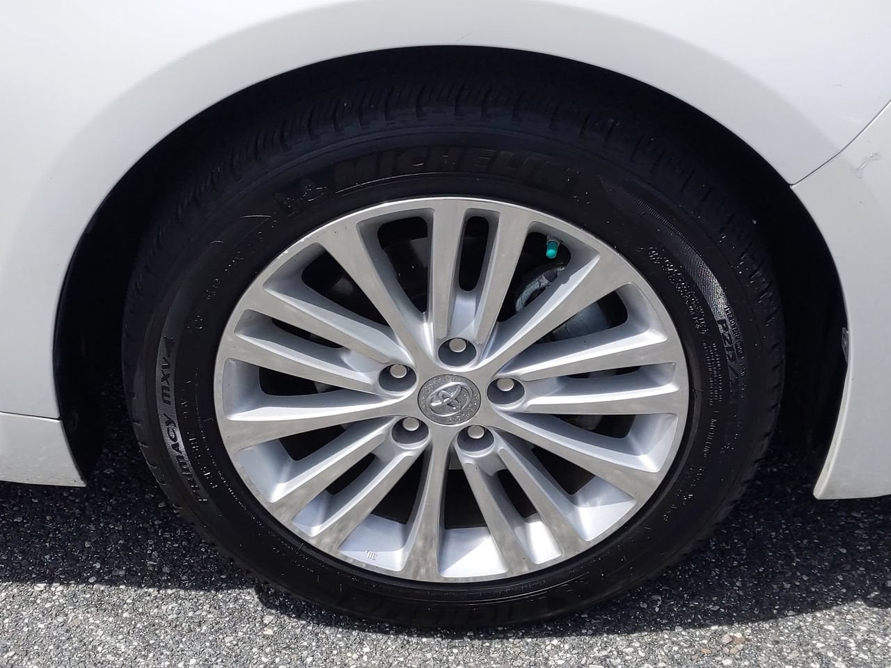 2015 Toyota Avalon Hybrid XLE Touring