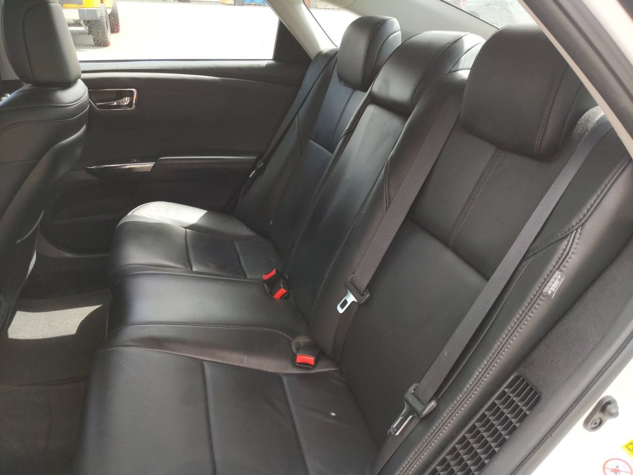 2015 Toyota Avalon Hybrid XLE Touring