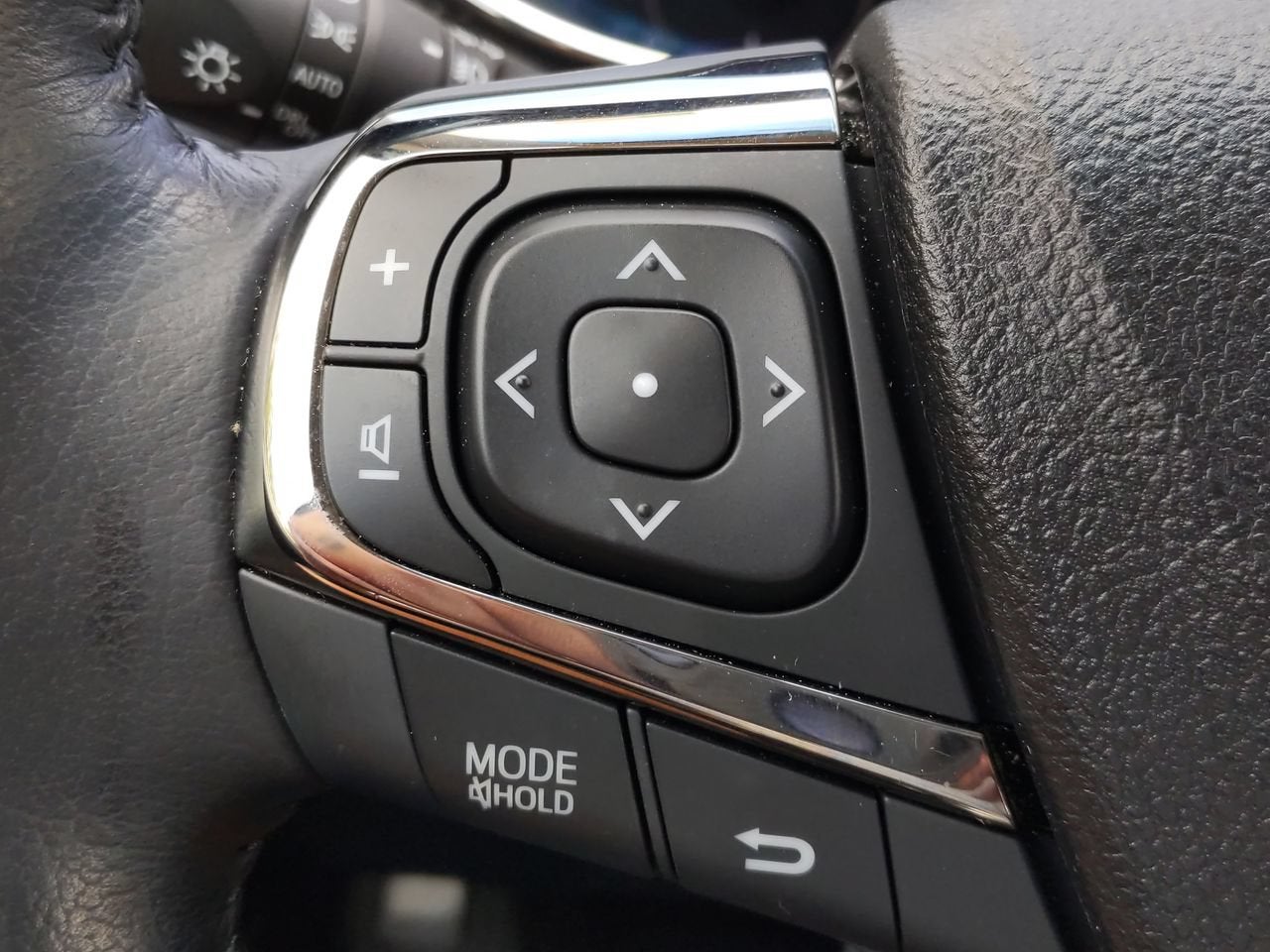 2015 Toyota Avalon Hybrid XLE Touring