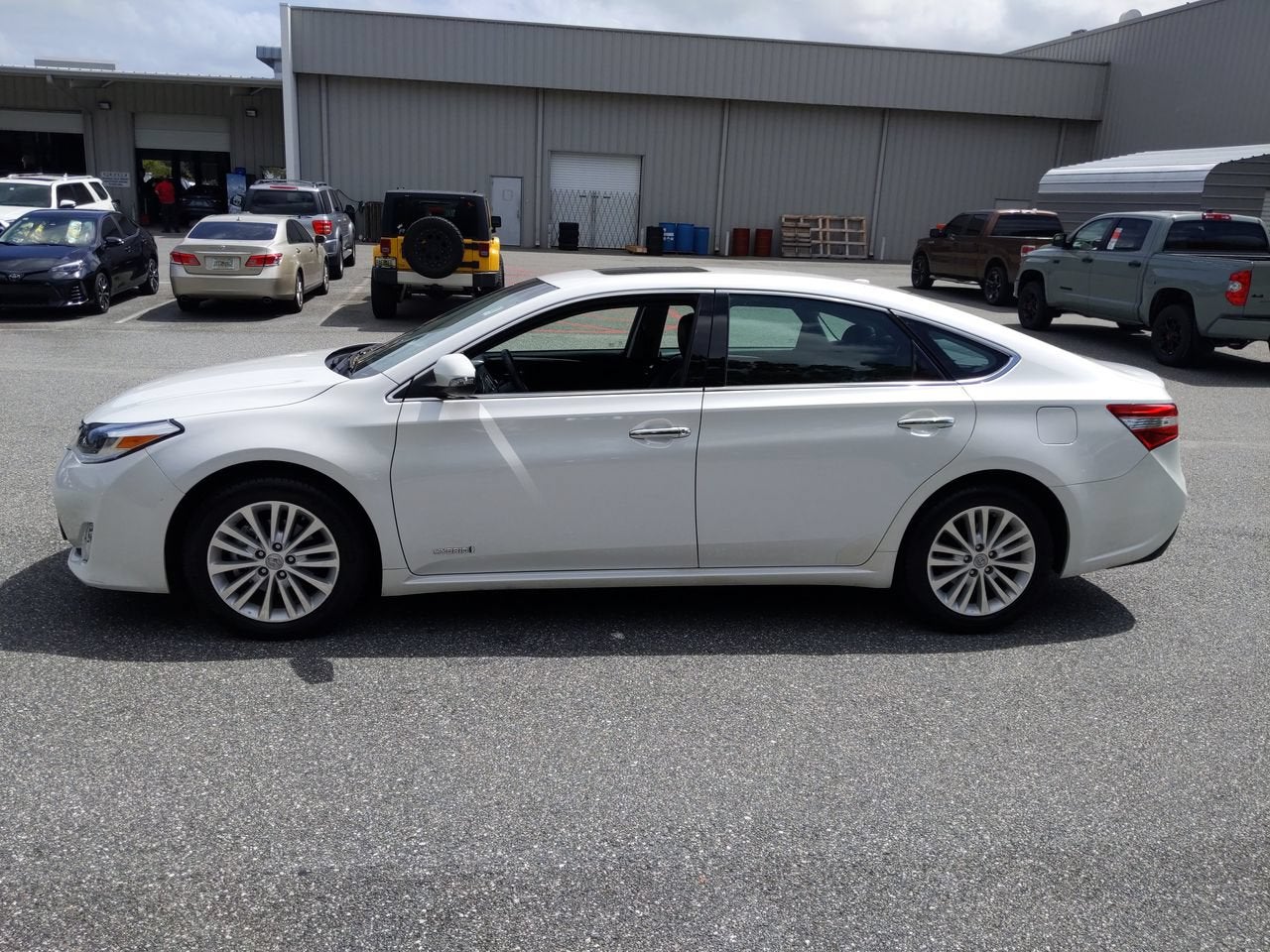 2015 Toyota Avalon Hybrid XLE Touring