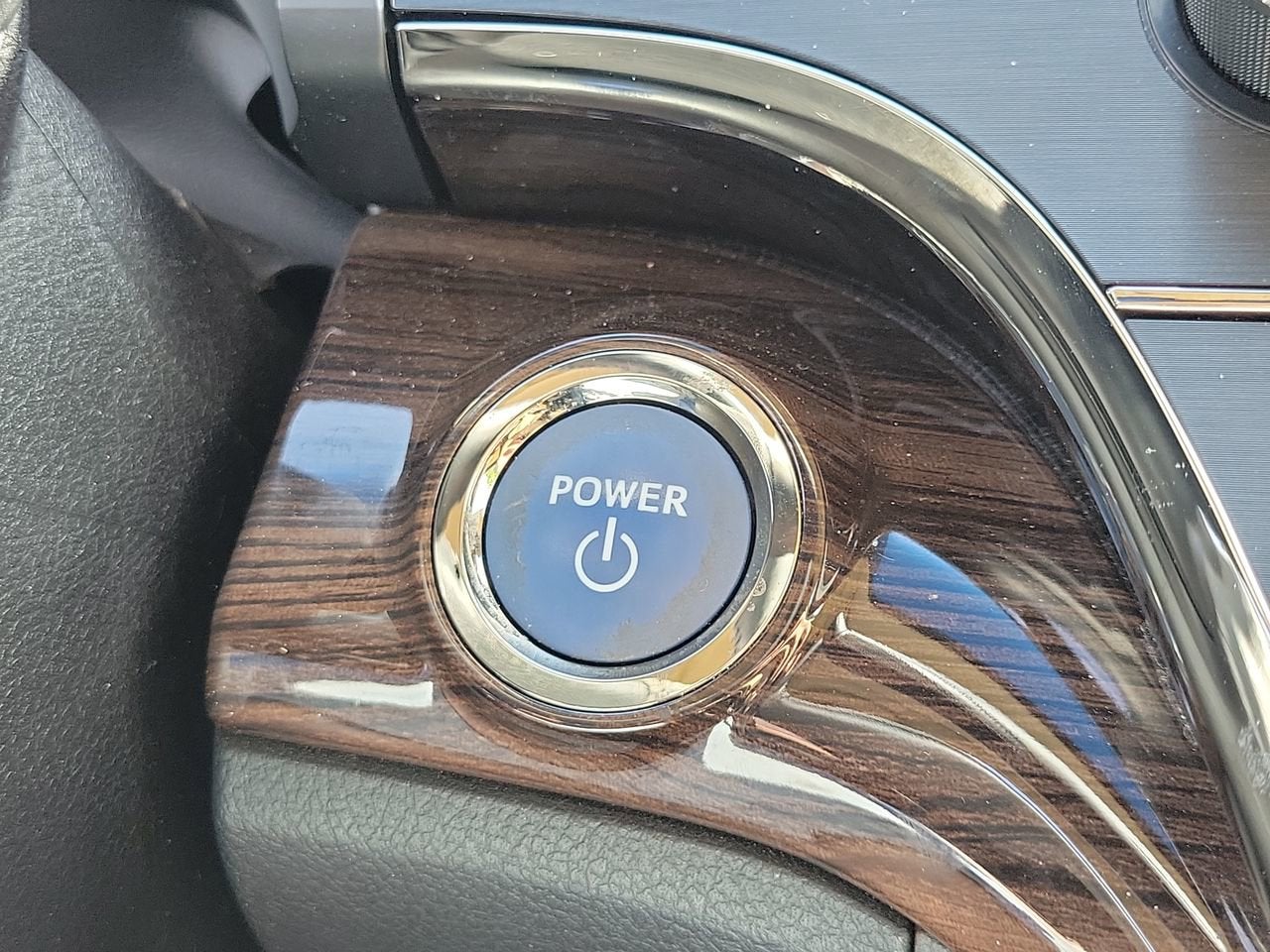 2015 Toyota Avalon Hybrid XLE Touring