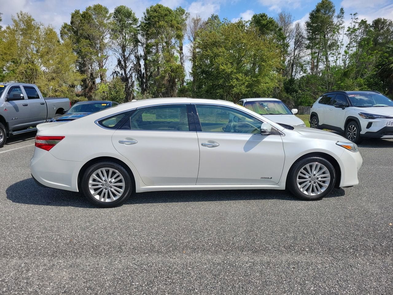 2015 Toyota Avalon Hybrid XLE Touring