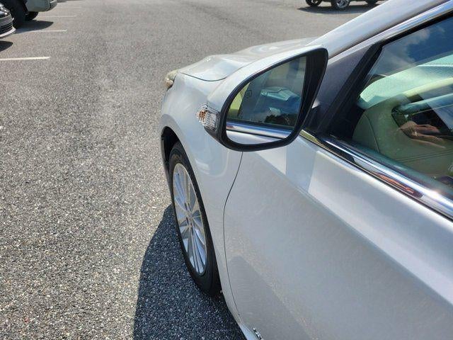 2015 Toyota Avalon Hybrid XLE Touring