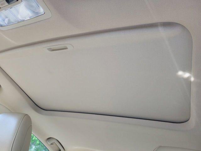 2015 Toyota Avalon Hybrid XLE Touring