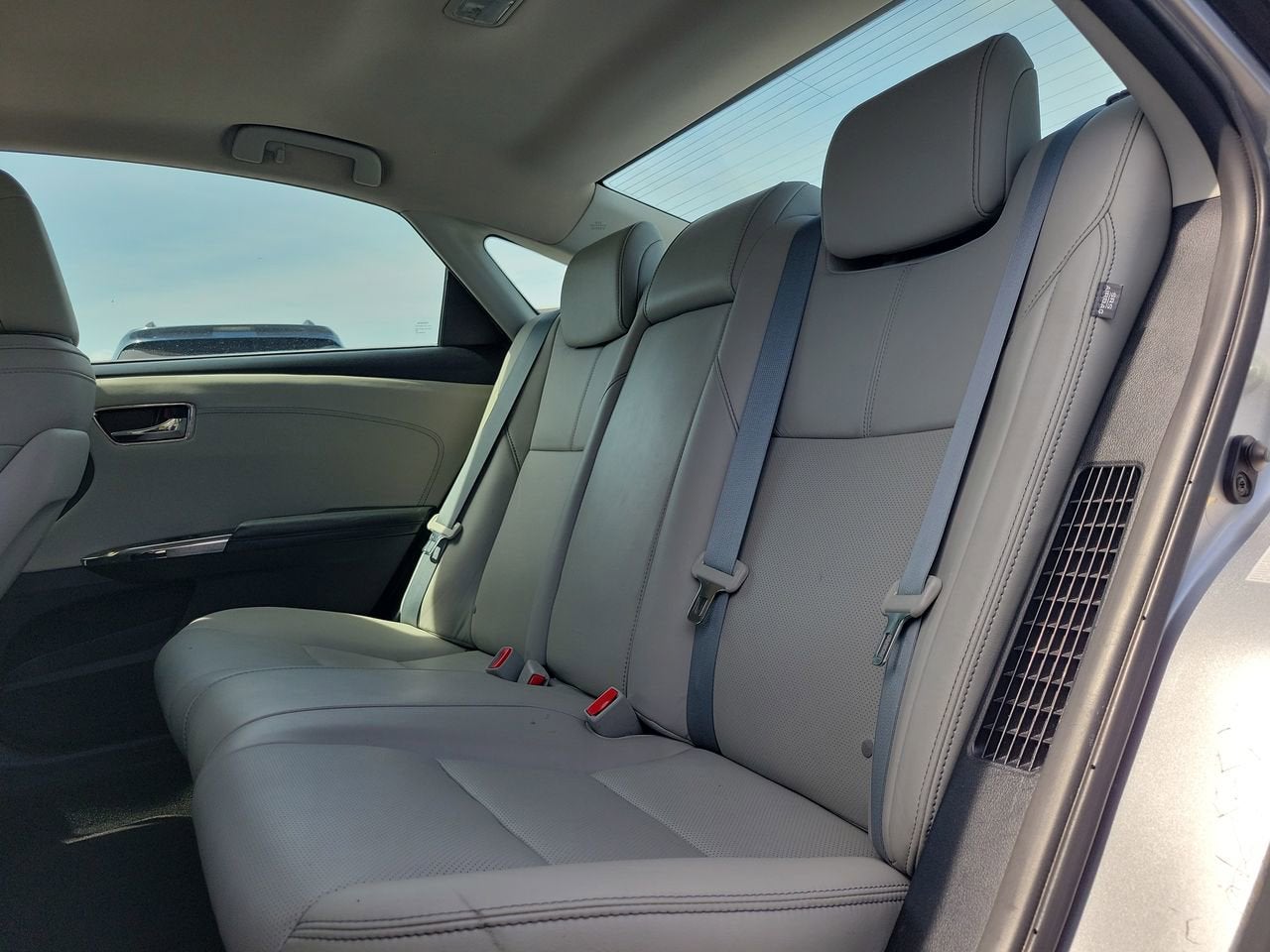 2018 Toyota Avalon Hybrid Limited