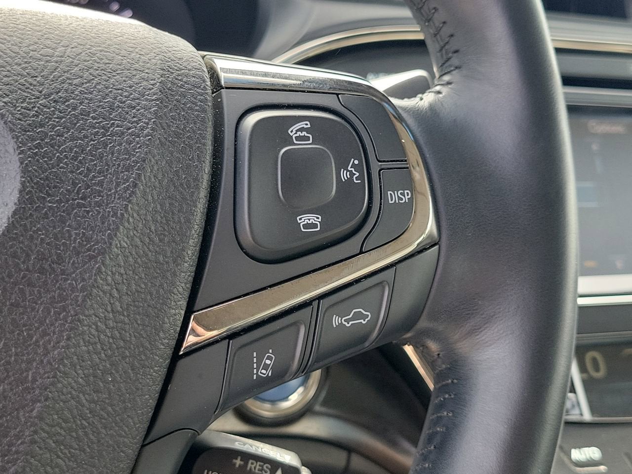 2018 Toyota Avalon Hybrid Limited