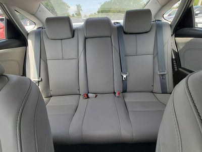 2018 Toyota Avalon Hybrid Limited