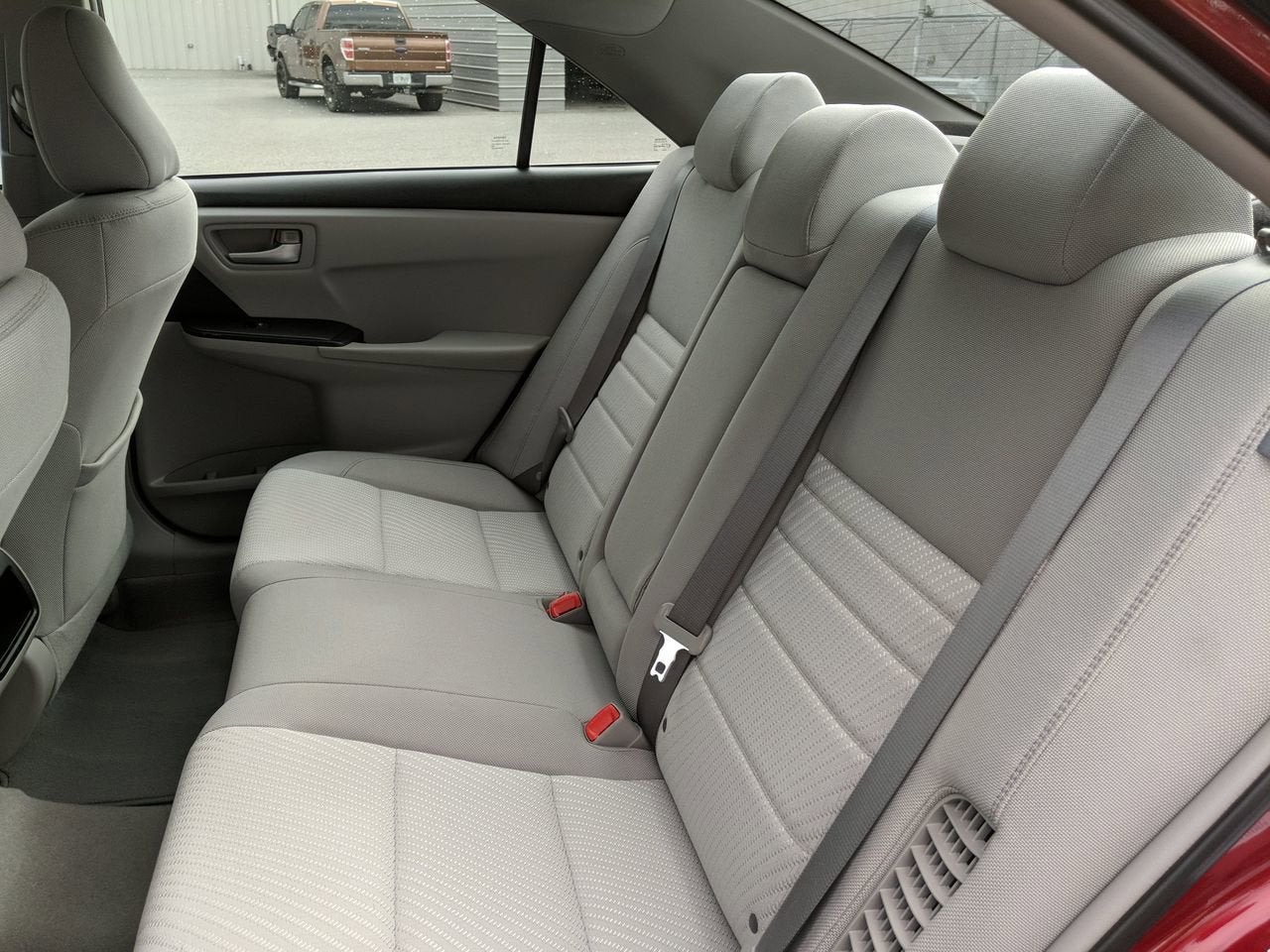 2015 Toyota Camry Hybrid LE