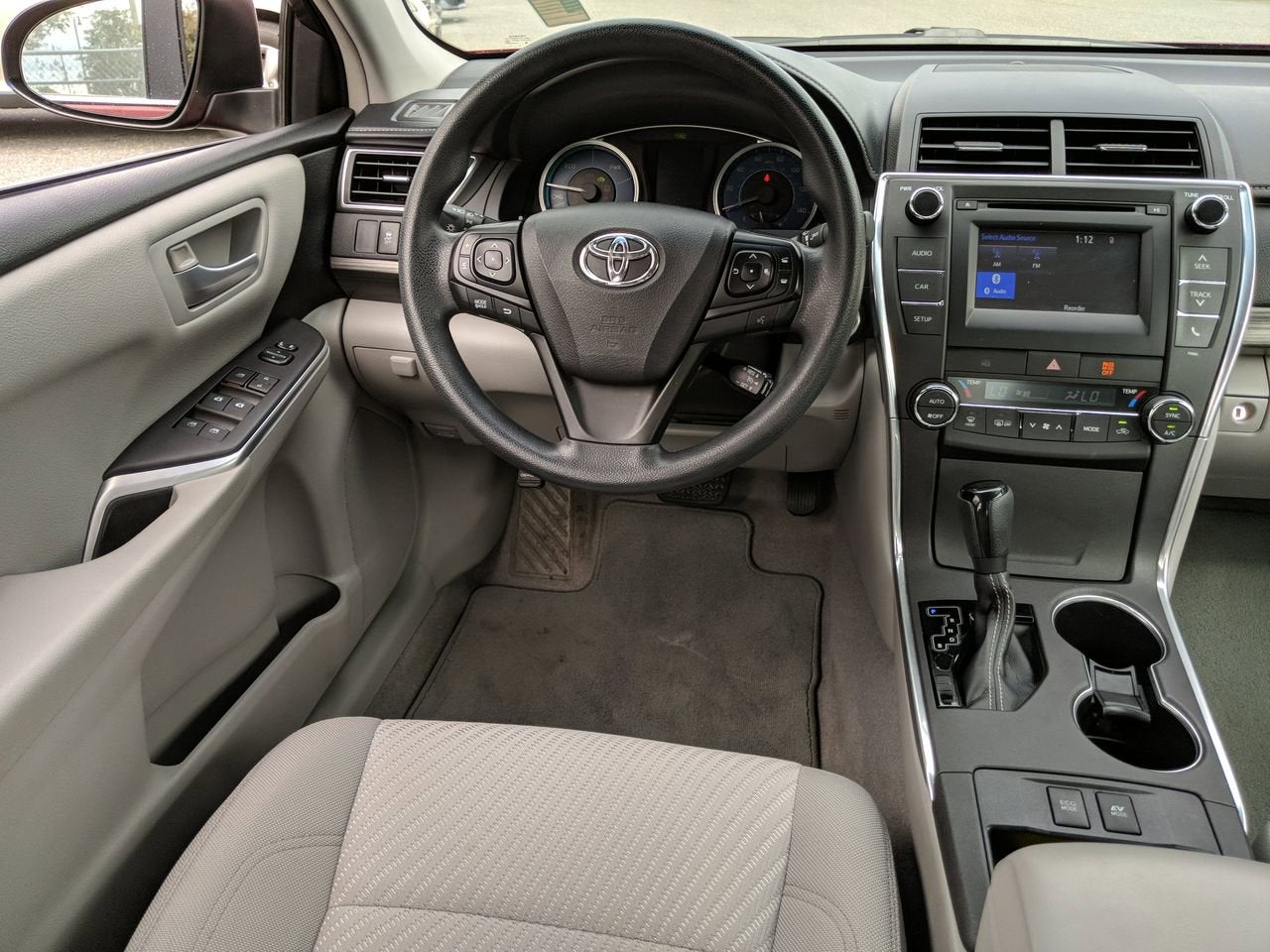 2015 Toyota Camry Hybrid LE