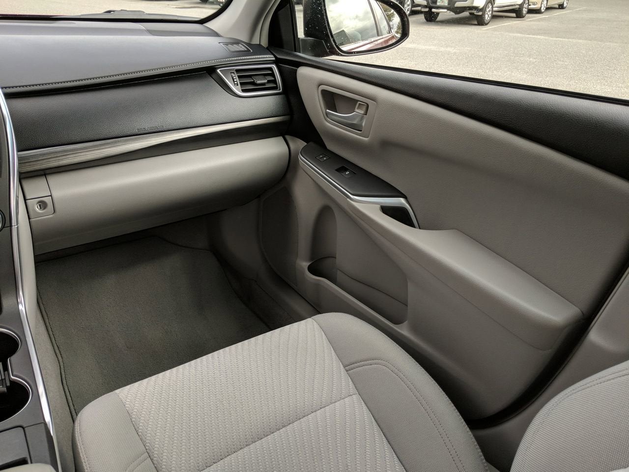 2015 Toyota Camry Hybrid LE