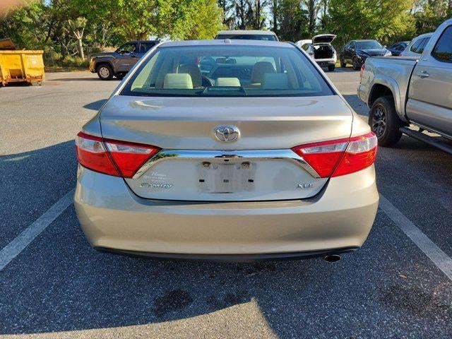 2016 Toyota Camry XLE