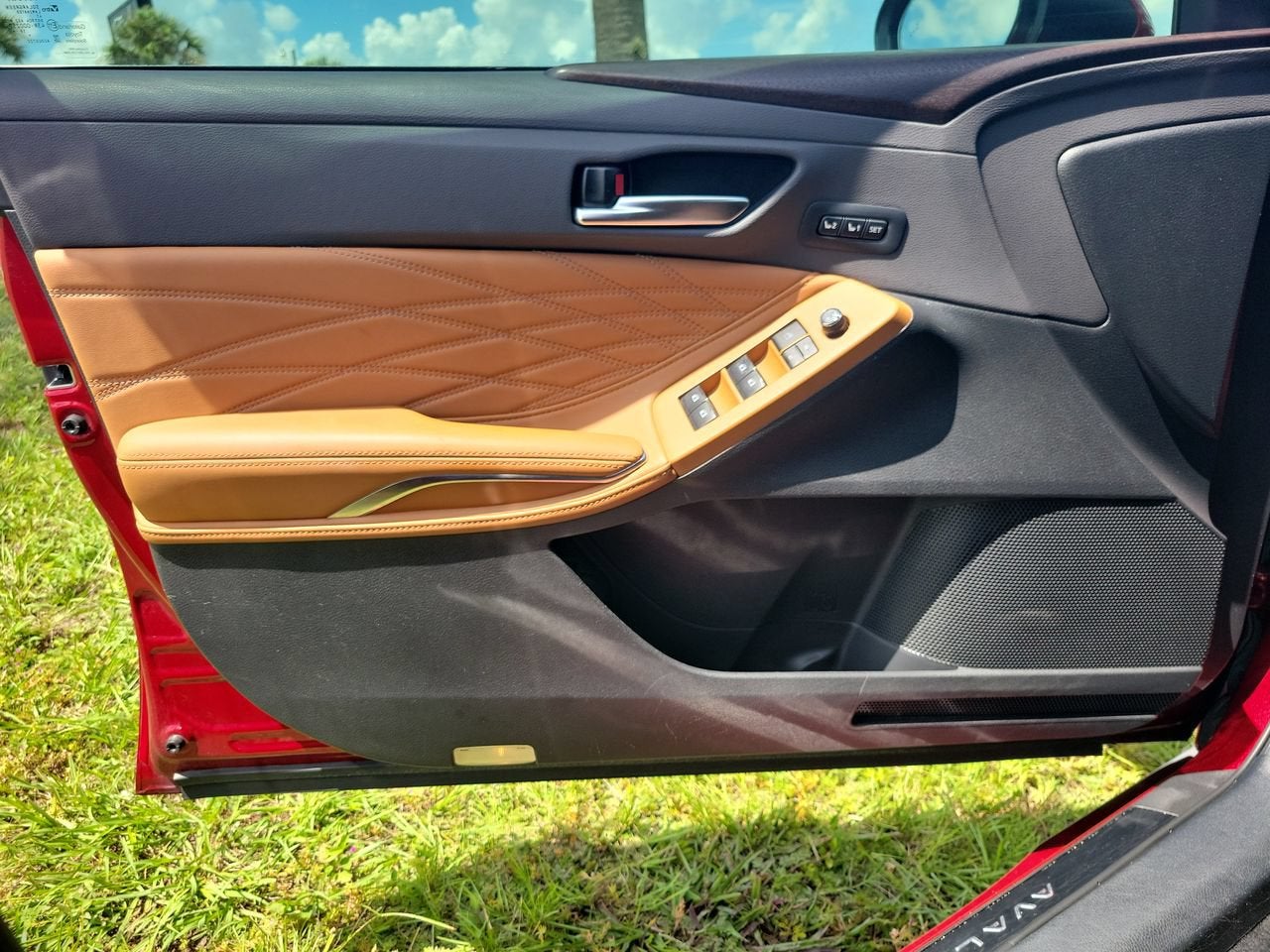 2020 Toyota Avalon Hybrid Limited