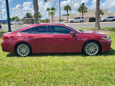 2020 Toyota Avalon Hybrid Limited