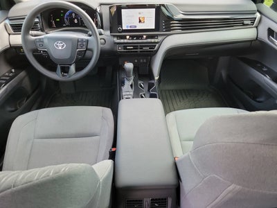 2025 Toyota Camry LE