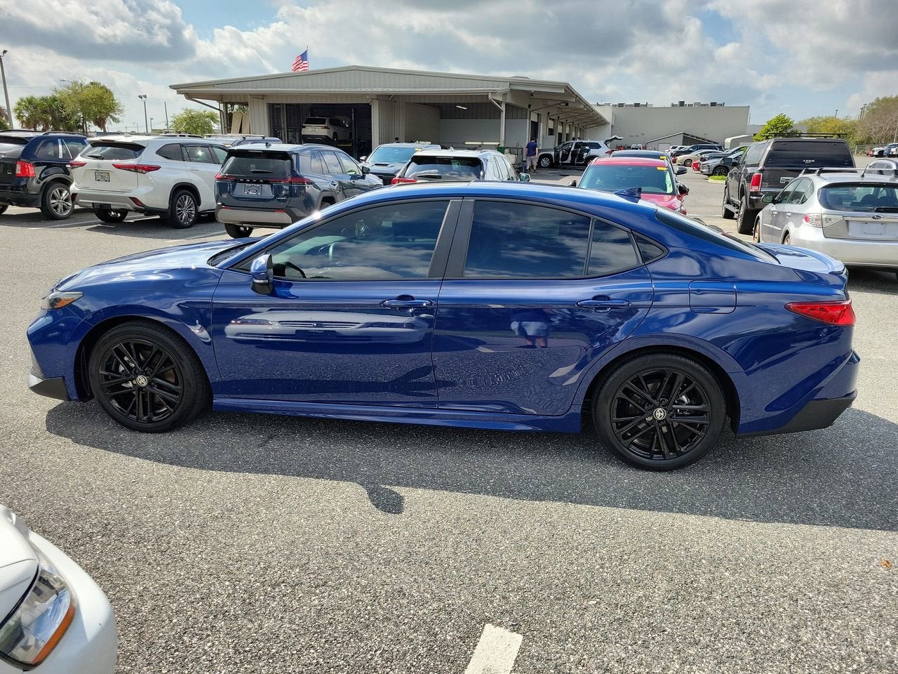 2025 Toyota Camry SE