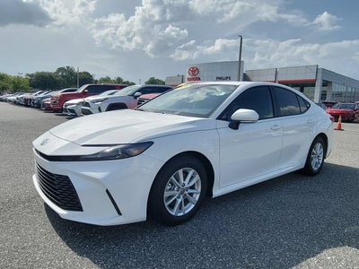 2025 Toyota Camry LE