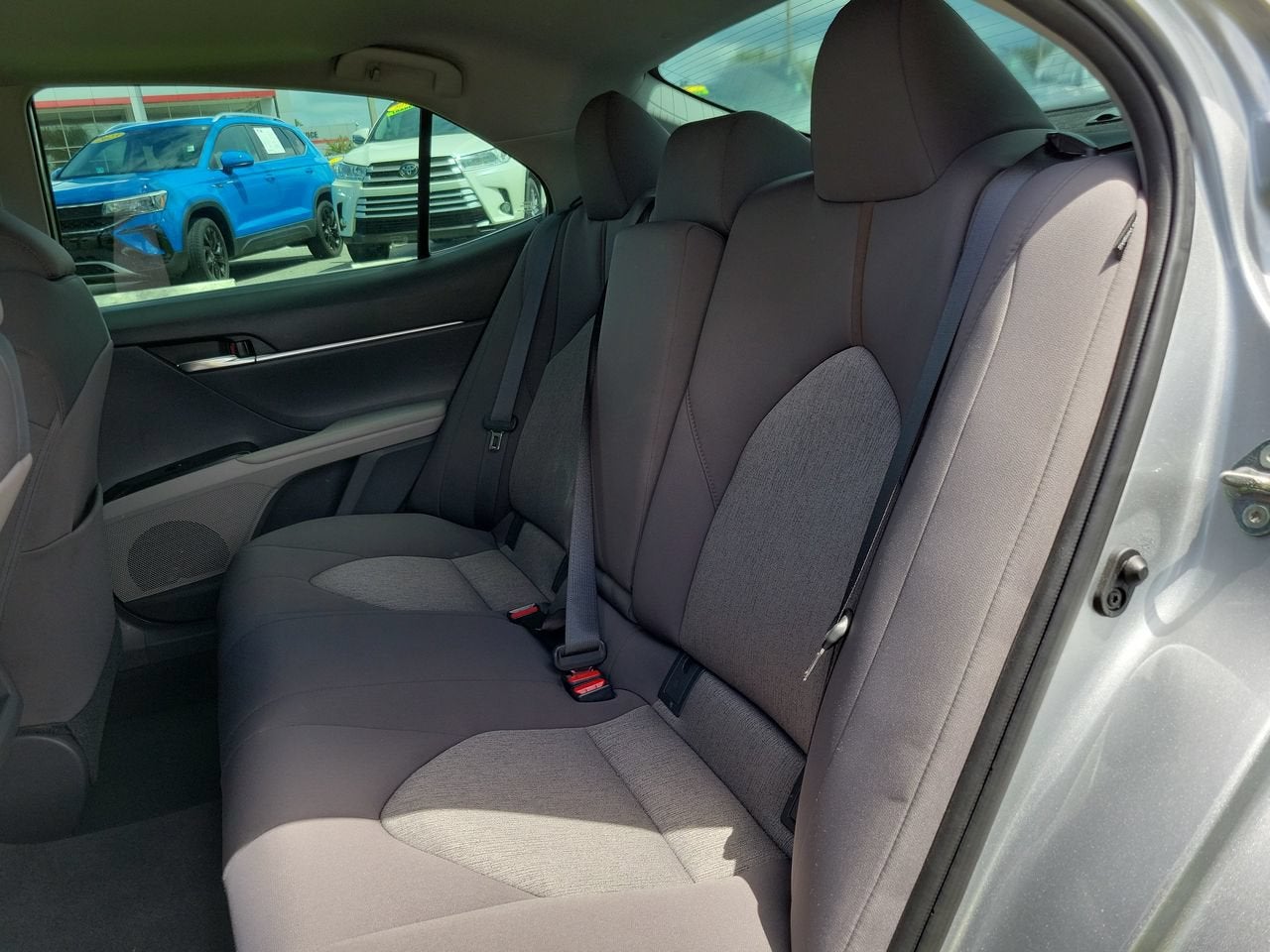 2020 Toyota Camry Hybrid LE
