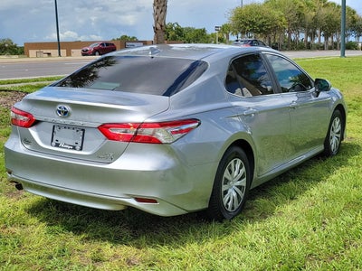 2020 Toyota Camry Hybrid LE