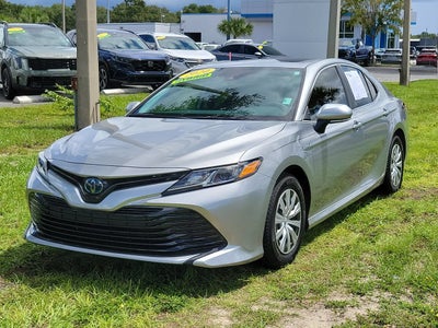 2020 Toyota Camry Hybrid LE