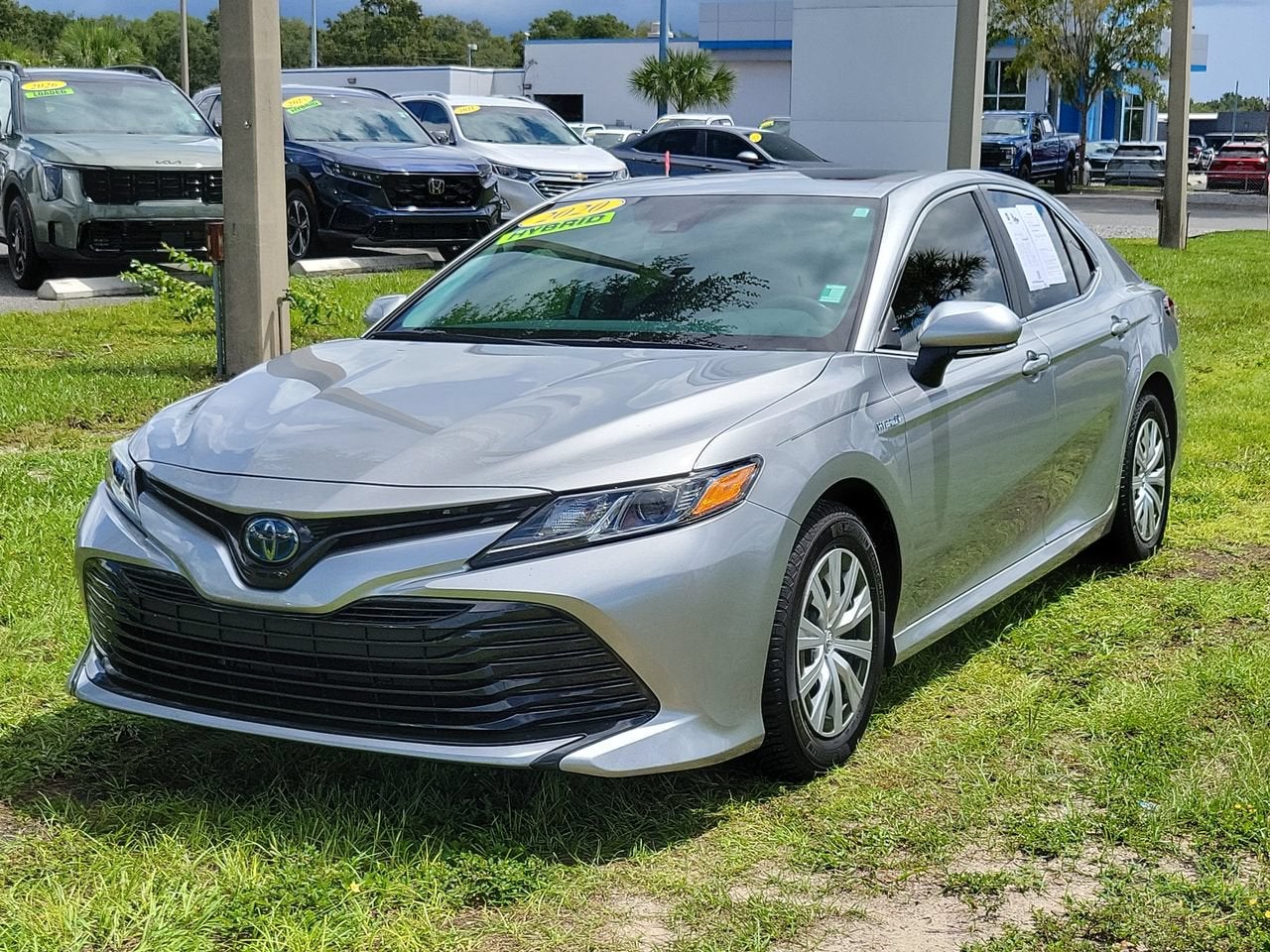 2020 Toyota Camry Hybrid LE