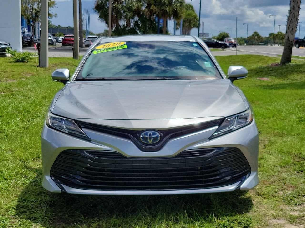 2020 Toyota Camry Hybrid LE