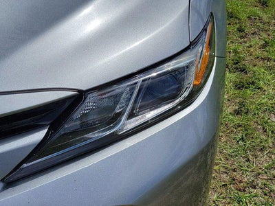 2020 Toyota Camry Hybrid LE