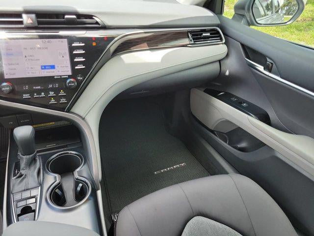 2020 Toyota Camry Hybrid LE
