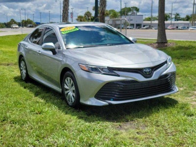 2020 Toyota Camry Hybrid LE