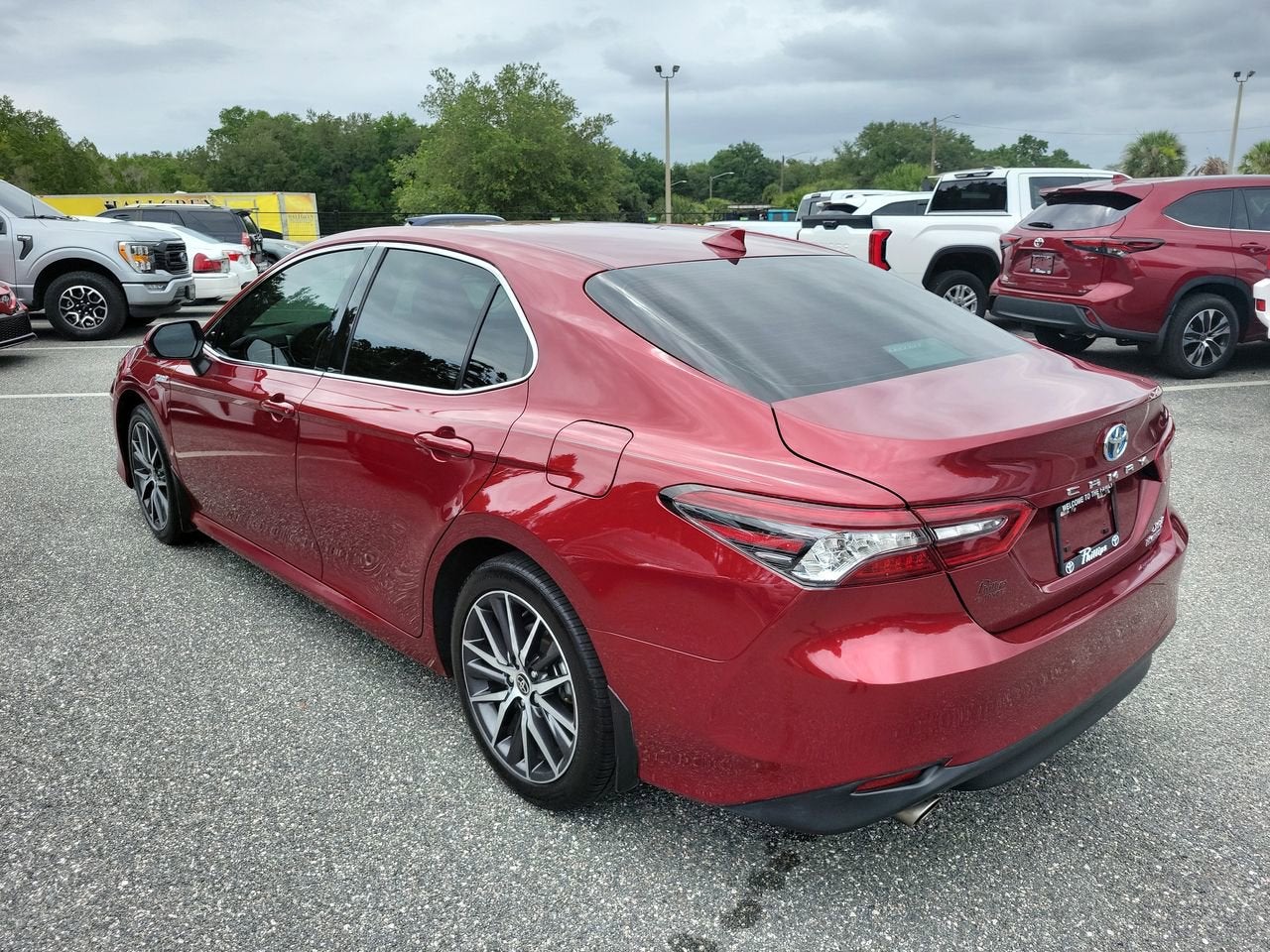 2021 Toyota Camry Hybrid XLE