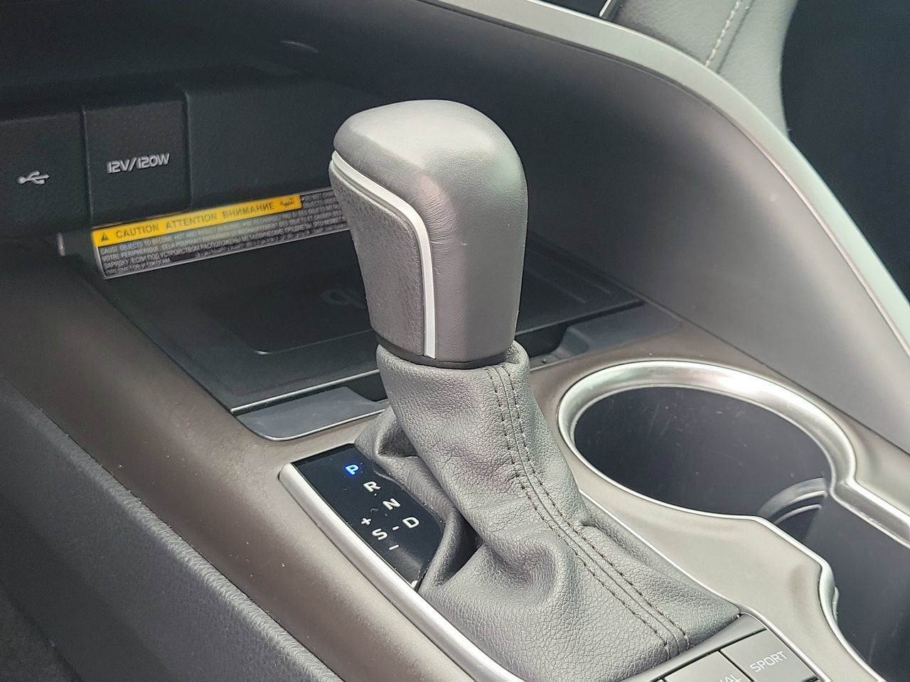 2021 Toyota Camry Hybrid XLE