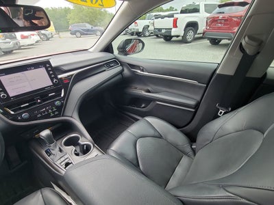 2021 Toyota Camry Hybrid XLE