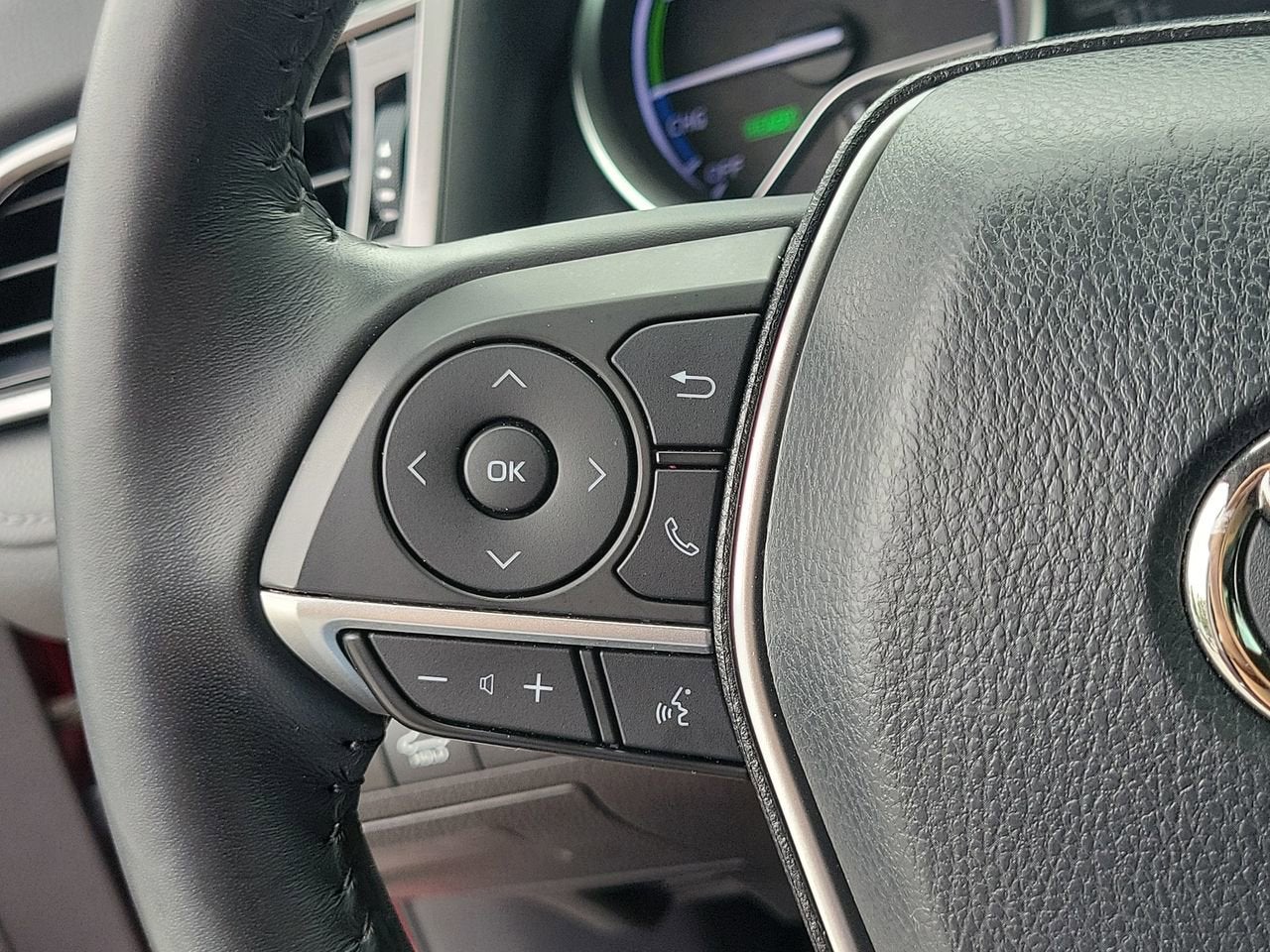 2021 Toyota Camry Hybrid XLE