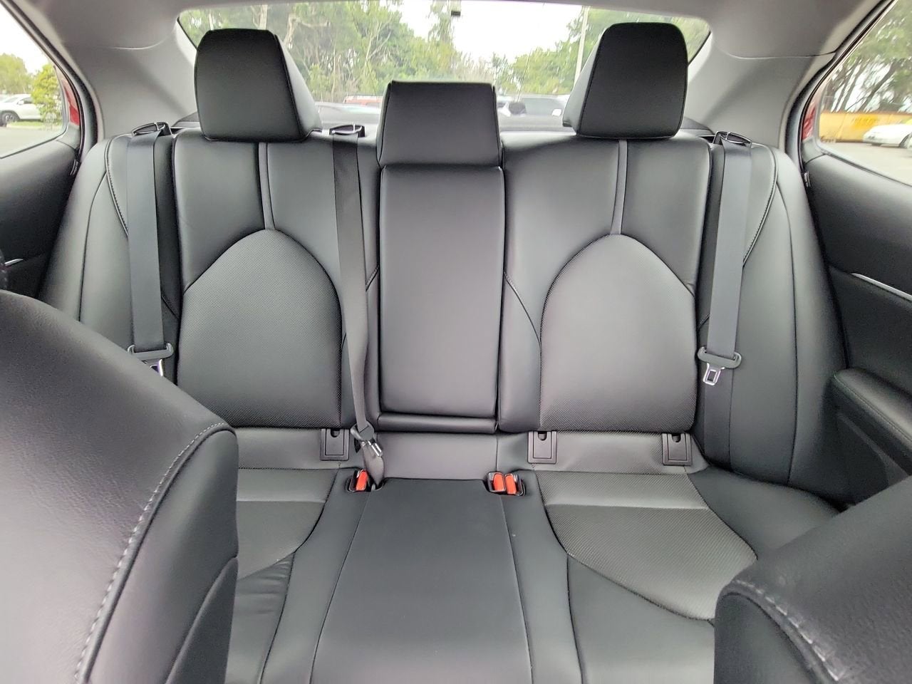2021 Toyota Camry Hybrid XLE