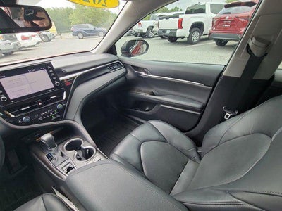 2021 Toyota Camry Hybrid XLE