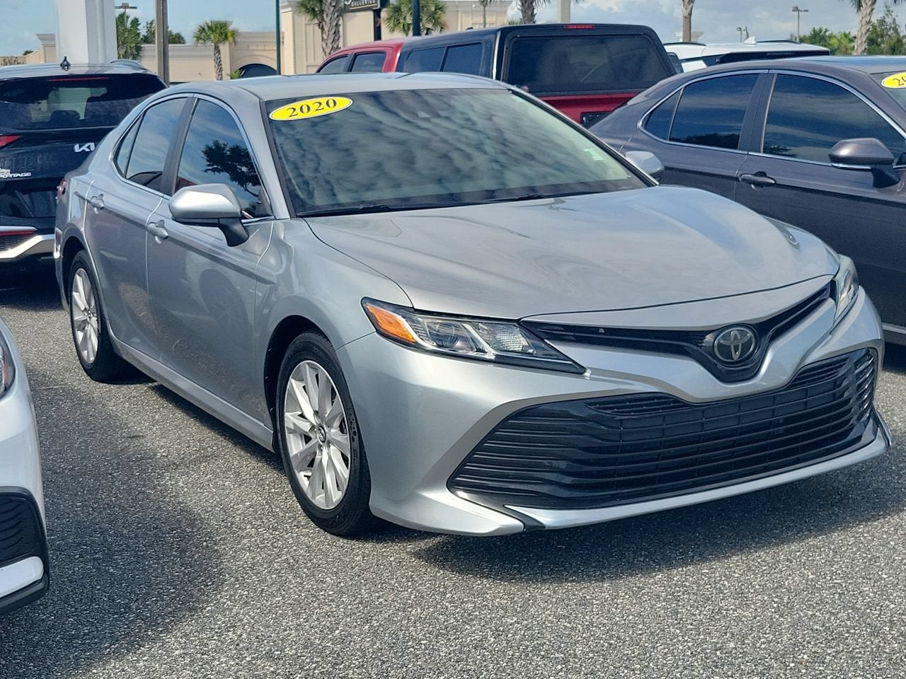 2022 Toyota Camry Hybrid XLE