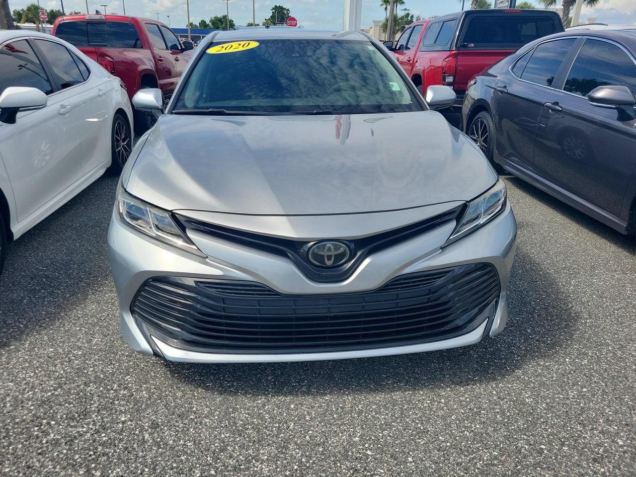 2022 Toyota Camry Hybrid XLE