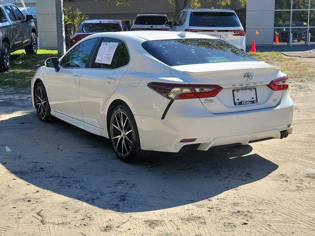 2022 Toyota Camry SE