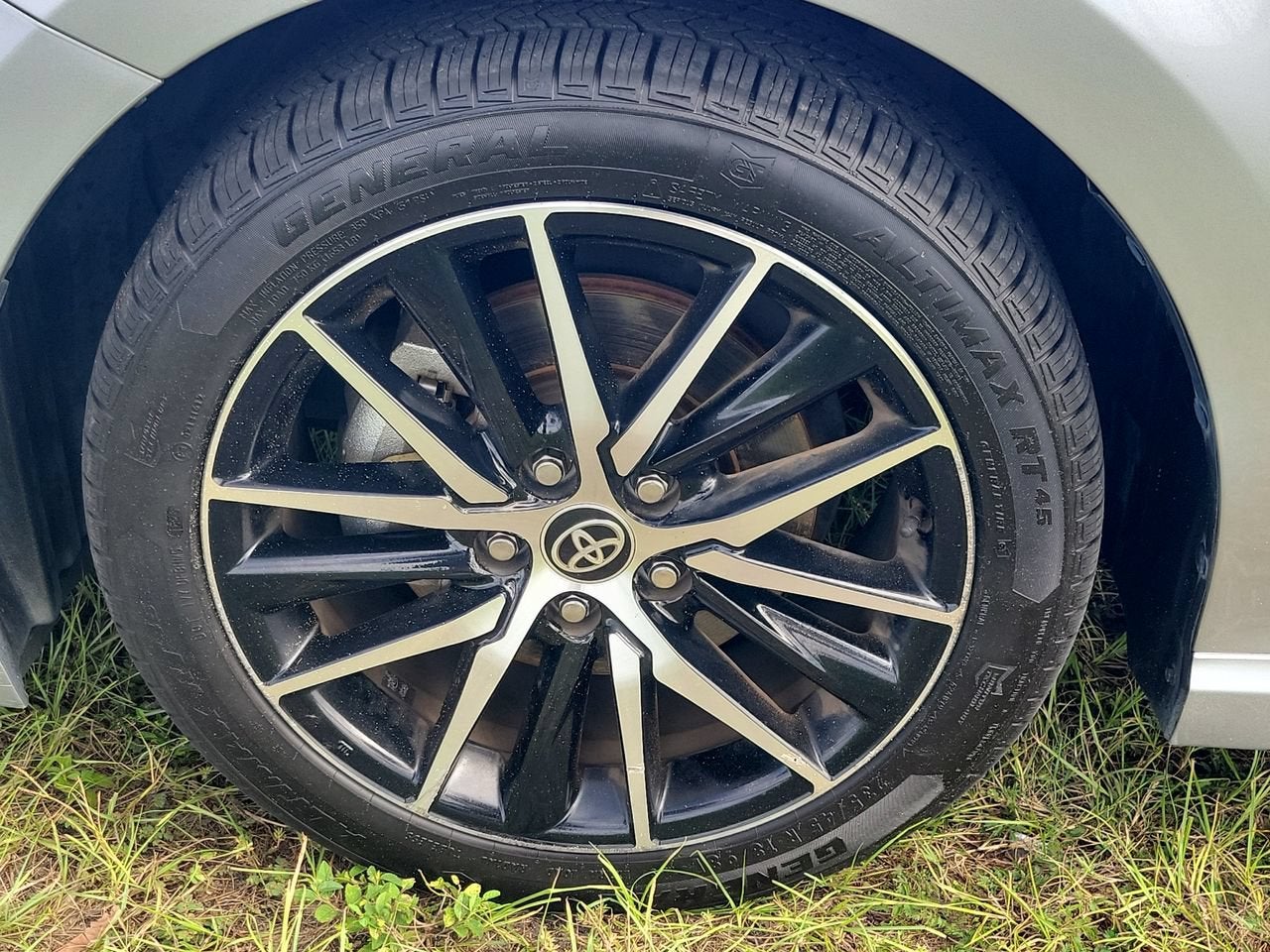 2024 Toyota Camry SE
