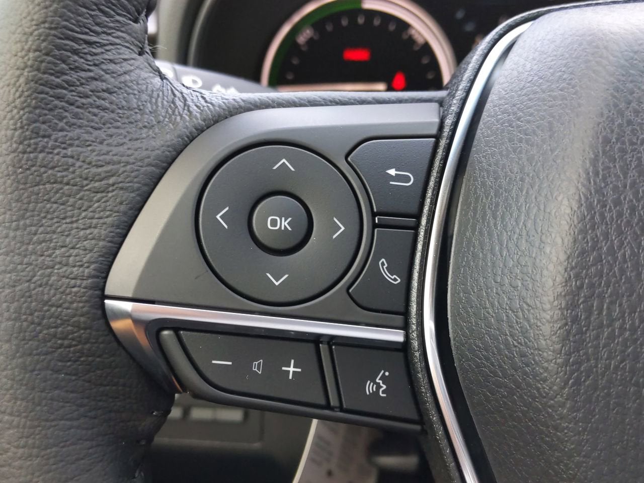 2021 Toyota Avalon Hybrid XLE Plus