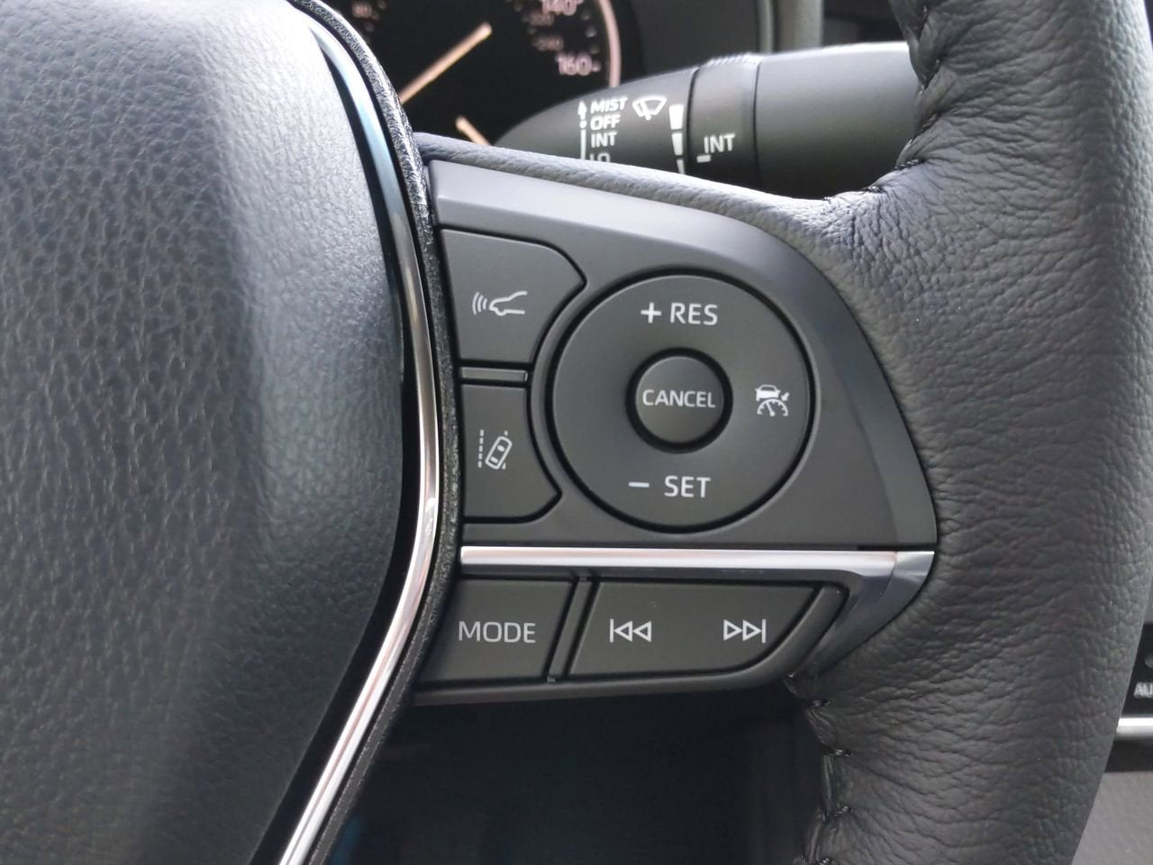 2021 Toyota Avalon Hybrid XLE Plus