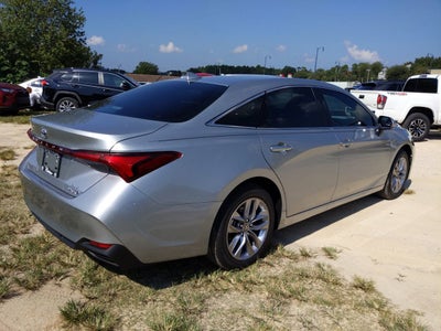 2021 Toyota Avalon Hybrid XLE Plus