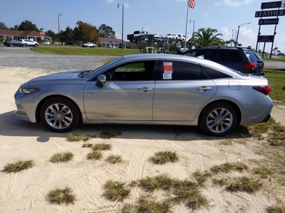 2021 Toyota Avalon Hybrid XLE Plus